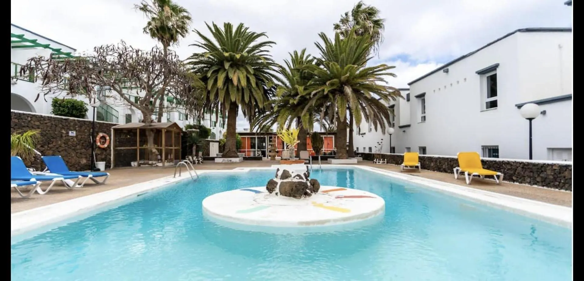 Stunning Refurbished 1 Bedroom Apartment location